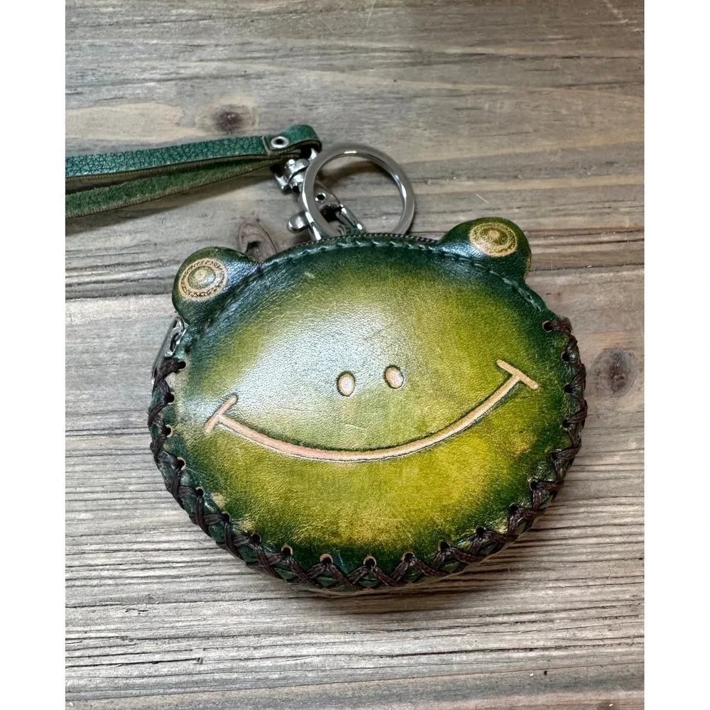 Handcrafted Frog Coin Purse Leather Keychain Wristlet OS Green Excellent